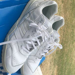 Adidas AR Trainer